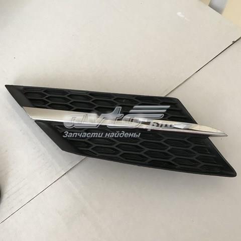 Решітка радіатора права 531050R010 TOYOTA