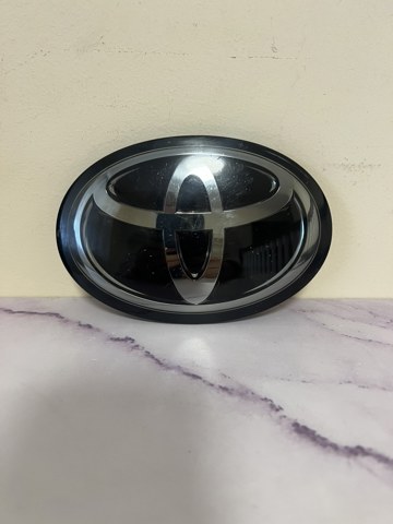 Фірмовий значок решітки радіатора 5314142020 TOYOTA