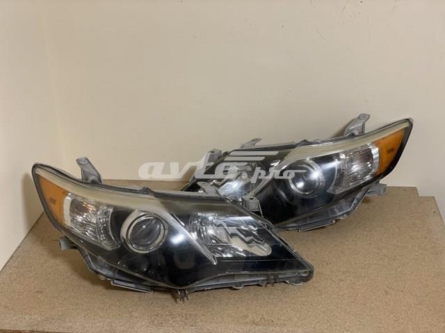 Фара комбінована, передня 8113006890 TOYOTA