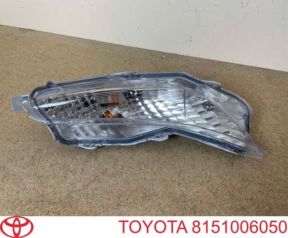Покажчик повороту дзеркала, правий 8151006050 TOYOTA