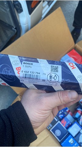 Форсунка вприску палива 0432133794 BOSCH