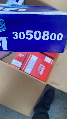 Повітряний фільтр двигуна 3050800 UFI