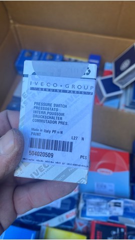 Клапан тиску кондиціонера 504020509 IVECO