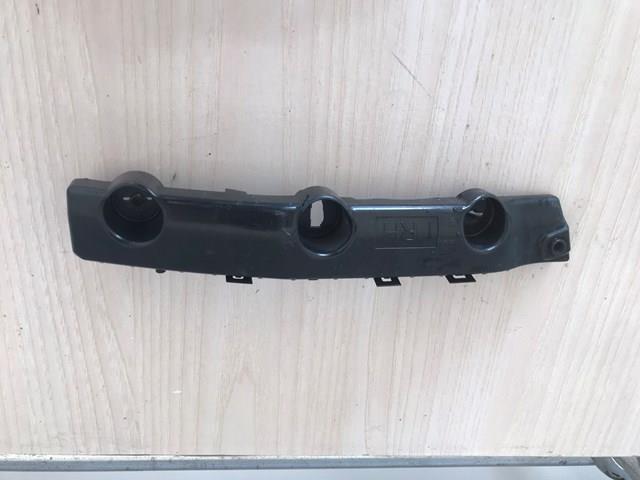 Кронштейн кріплення бампера переднього правий 622224BA1A NISSAN