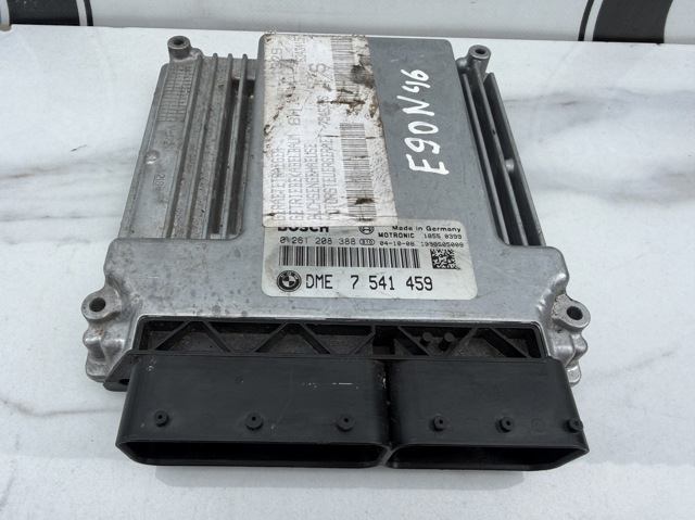 0261208388 BMW