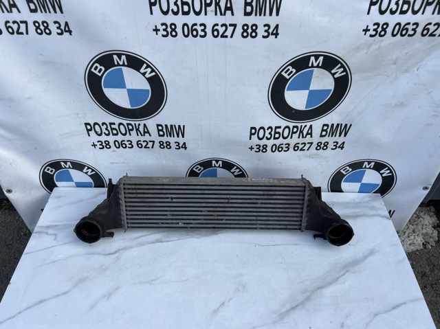 Радіатор интеркуллера 17517791231 BMW