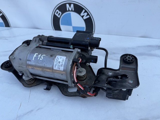Компресор підкачки амортизаторів 37206875177 BMW