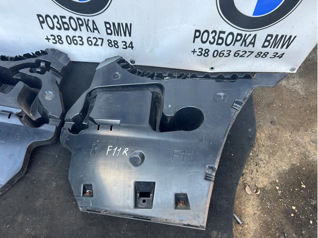 Кронштейн бампера заднього, правий 51127207112 BMW
