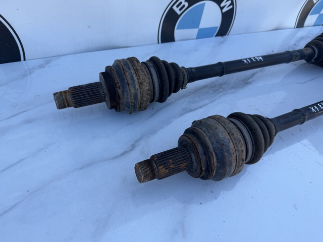 Піввісь задня, права 7591596 BMW