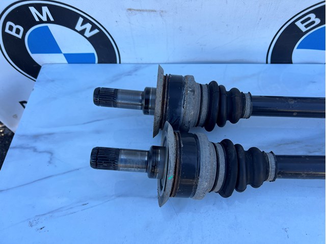 Піввісь задня, права 7598042 BMW
