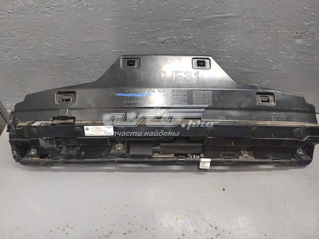 Кронштейн бампера заднього, центральний 51127256921 BMW