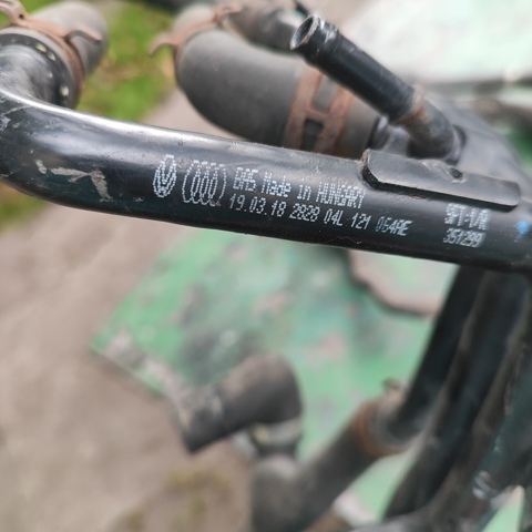 Шланг термостата Audi Q3