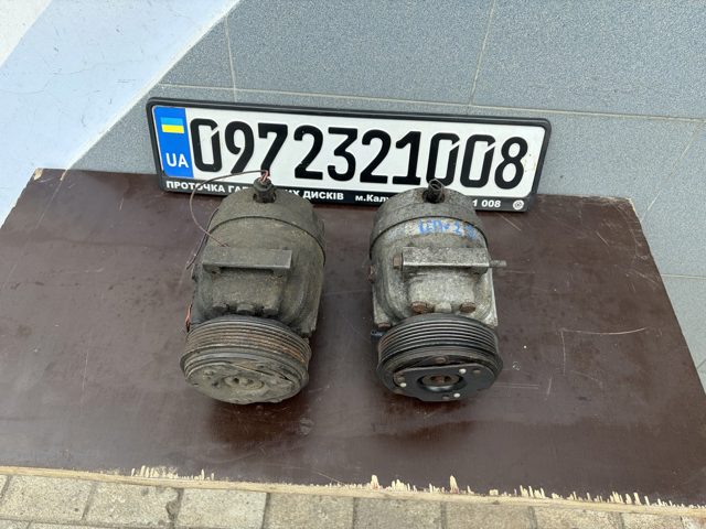 Насос кондиціонера 1135320 RENAULT