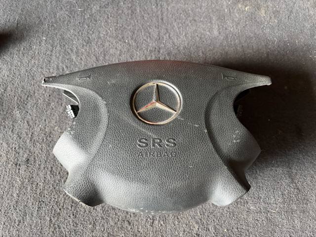 Подушка в кермі 2118601202 MERCEDES