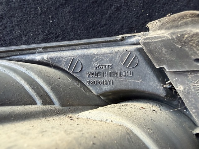 Стоп задній 22061971 MAZDA