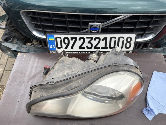 Фара ліва 30678186 VOLVO