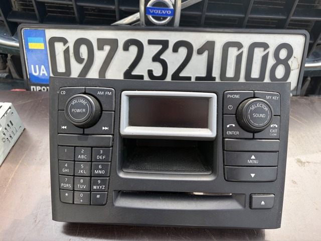 Дисплей бортового комп'ютера 30679227 VOLVO