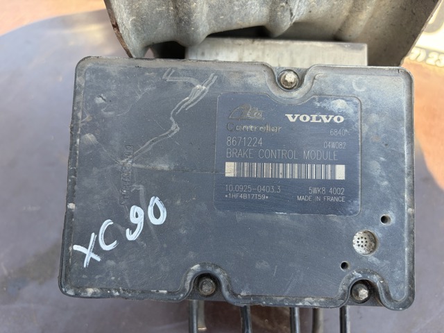 Блок АБС гідравлічний 8671224 VOLVO