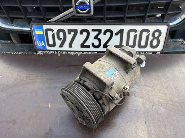 Компресор системи кондиціювання 8708581 VOLVO