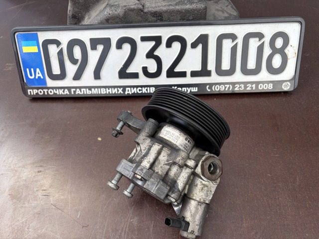 Насос гідропідсилювача керма A0044664201 MERCEDES