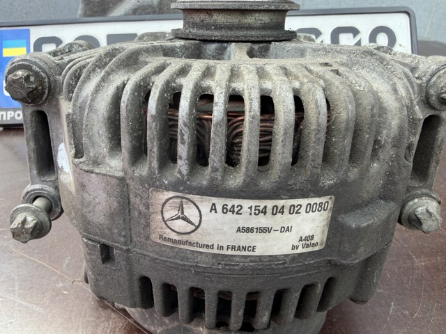 Авто генератор A6421540402 MERCEDES