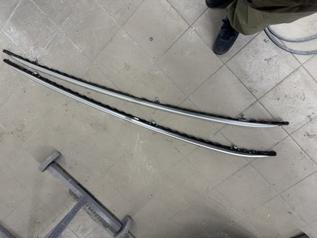 Рейлінг даху правий 51137414350 BMW