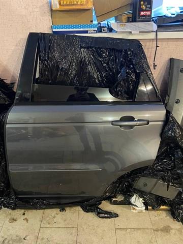 Двері задні, ліві LR044229 LAND ROVER