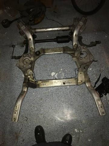 Підрамник передній Land Rover Range Rover 4