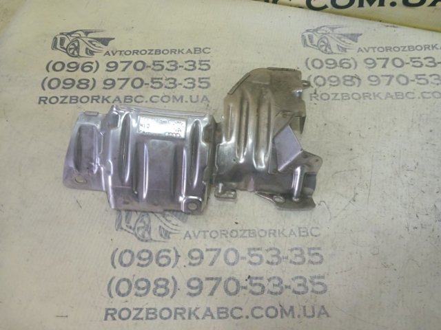 Кришка випускного колектора 06K129596C VAG