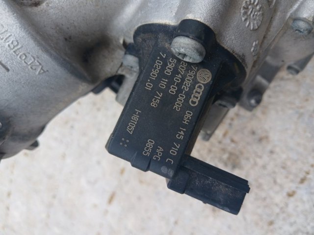 Турбонаддув 06K145654K VAG