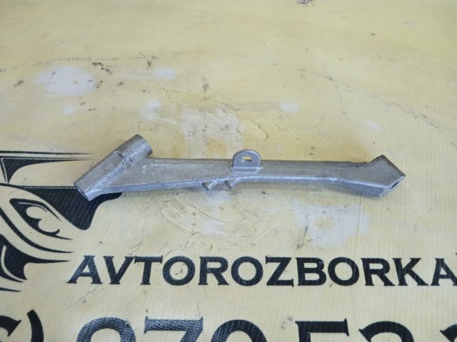 Кронштейн впускного колектора 06L129723B VAG