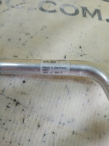 Шланг (патрубок) охолодження генератора, подача 06M121662D VAG