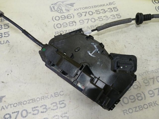 Замок задніх дверей, лівих 17A839015 VAG