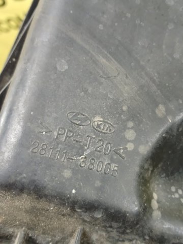 Корпус повітряного фільтра, верхня частина 2811138005 HYUNDAI