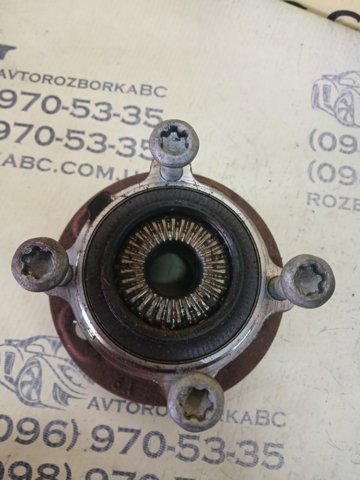 Маточина колеса передня 31206874443 BMW