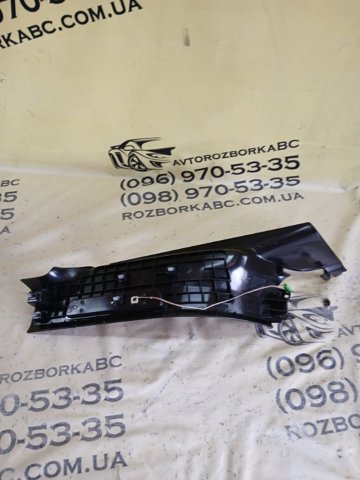 Облицювання порогу внутрішнє, заднє праве 31363748 VOLVO