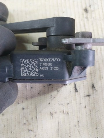 Датчик рівня положення кузова, задній правий 32246988 VOLVO