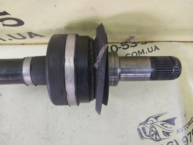 Піввісь задня, ліва 33208639453 BMW