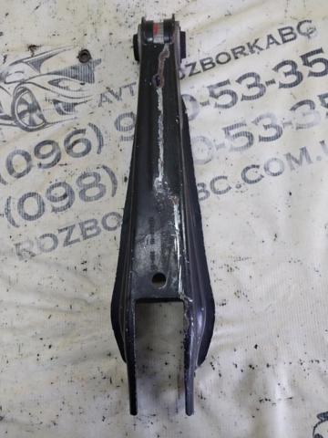 Балансир задній нижній 33326795812 BMW