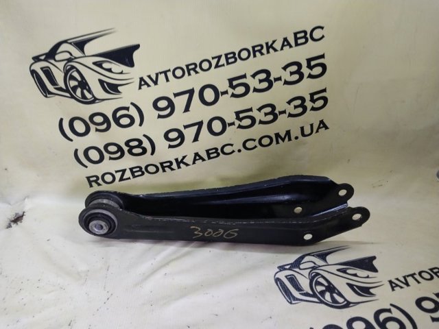 Балансир задній нижній 33326795812 BMW