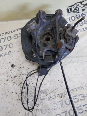 Цапфа поворотного кулака 33326797508 BMW