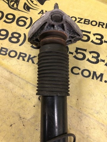 Стійка задня права 33527856496 BMW