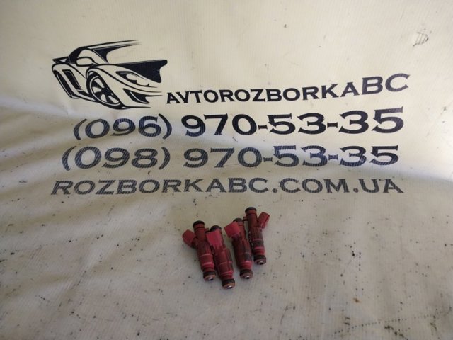 Форсунка вприску палива 353102E000 HYUNDAI