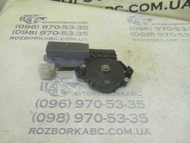 Двигун приводу люка 3G9877795F VAG
