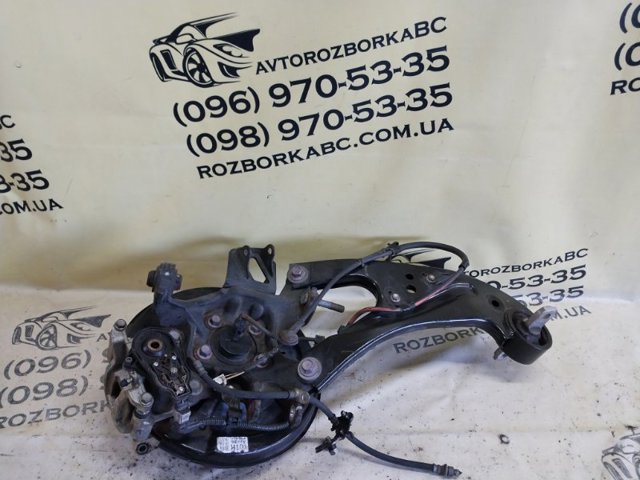 Цапфа - поворотний кулак заднім виходом, 423040E090 TOYOTA