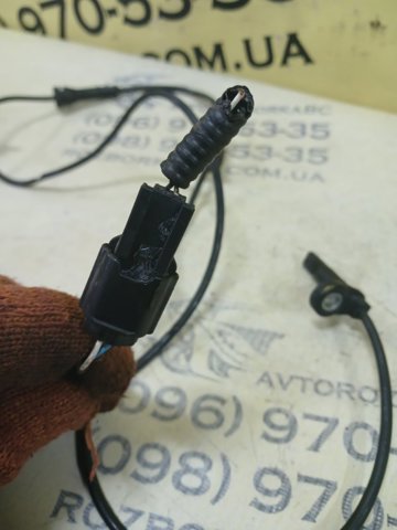 Датчик АБС (ABS) задній, лівий 479015AA0A NISSAN