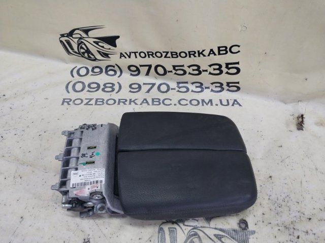 Підлокітник заднього сидіння 4M0864207D38M VAG