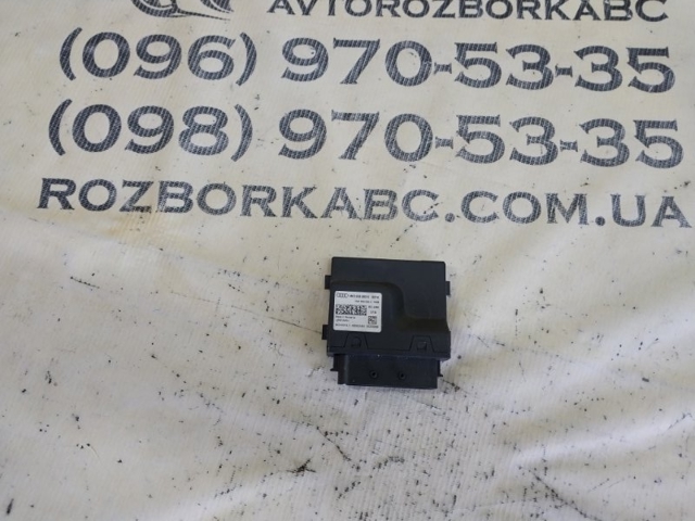 Модуль (блок) управління паливного насоса 4M0906093K VAG