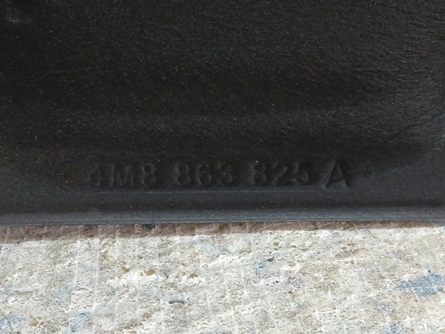 Оббивка передка 4M8863825A VAG