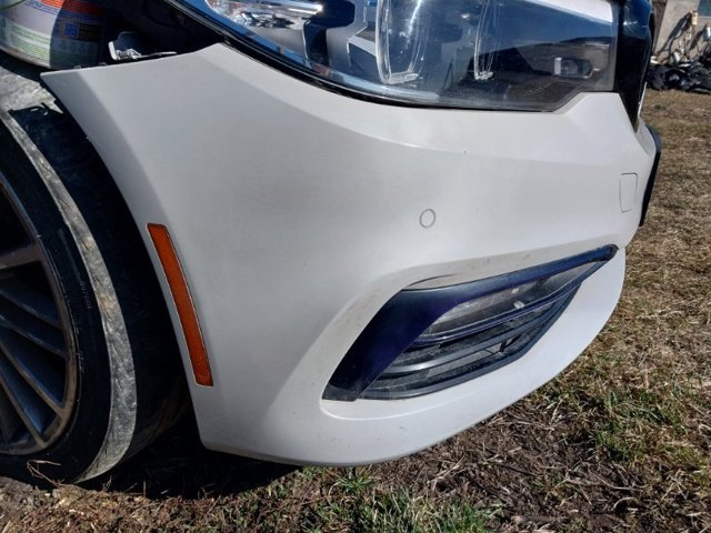 Бампер на авто 51117427444 BMW